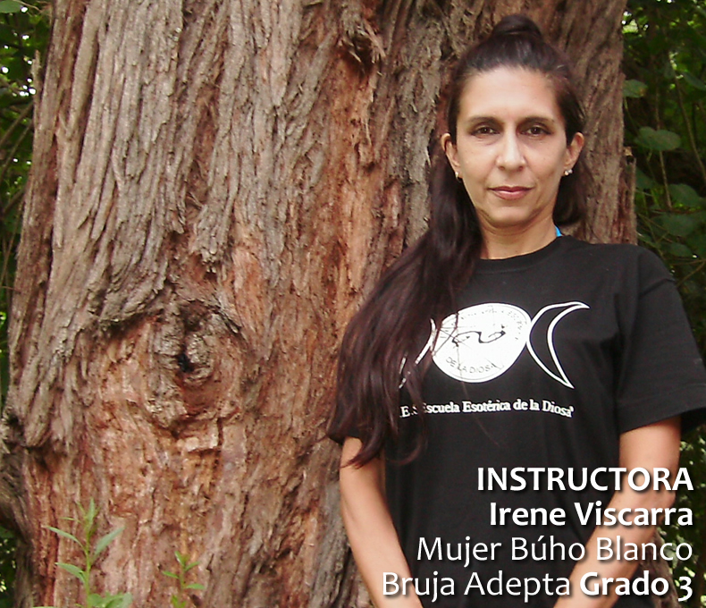 Mujer Buho Blanco fundadora de LES Escuela Esoterica de La Diosa, sacerdocio de la diosa en Argentina, Buenos Aires